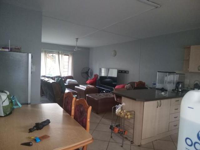 Townhouse for rent in White River, Mbombela