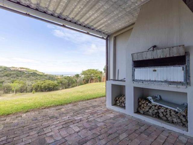 Townhouse for sale in Bushmans River Mouth, Eastern Cape