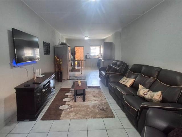 Townhouse for sale in Ekurhuleni, Gauteng