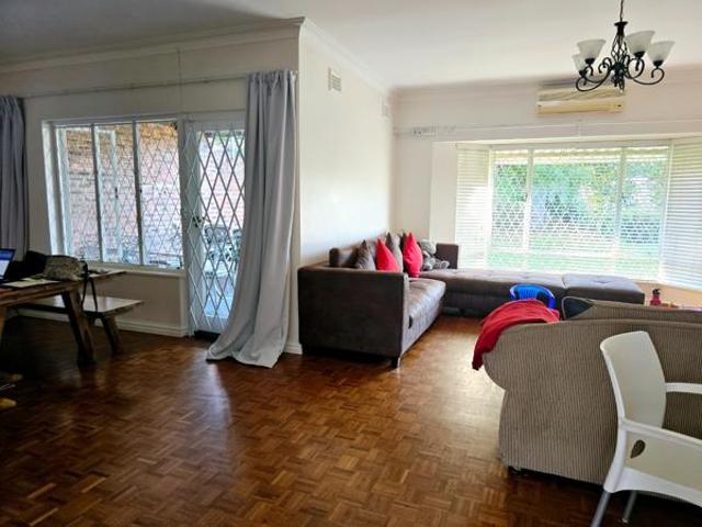 Townhouse for rent in Seaview, Kwazulu-natal