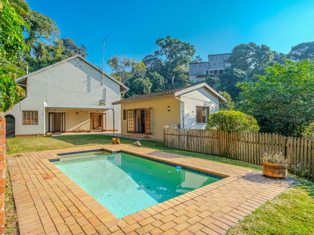 Townhouse for sale in Kloof, Kwazulu-natal