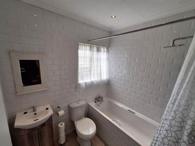 Townhouse for sale in Ekurhuleni, Gauteng