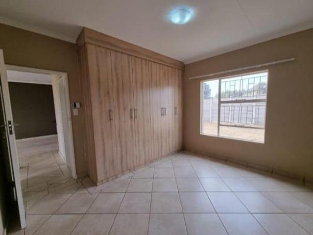 Townhouse for rent in Midvaal, Gauteng