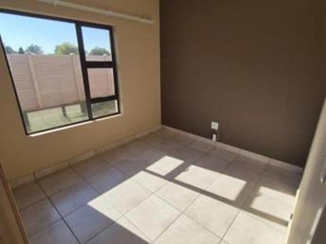Townhouse for rent in Midvaal, Gauteng