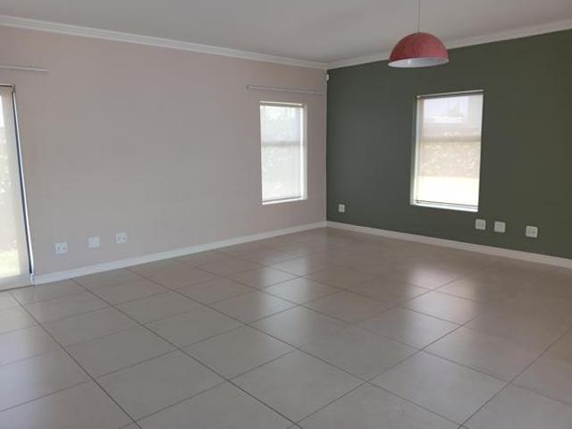 Townhouse for rent in Groot Brak Rivier, Western Cape