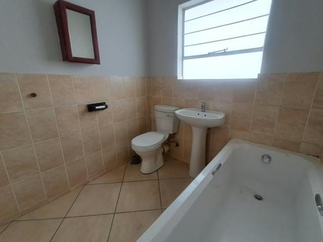 Townhouse for rent in KwaMbonambi, uMfolozi Local Municipality