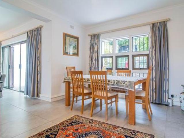 Townhouse for sale in Cape Town, Western Cape
