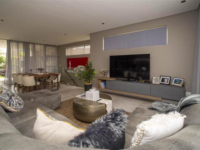 Townhouse for sale in Seaview, Kwazulu-natal