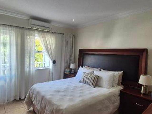 Townhouse for rent in Seaview, Kwazulu-natal