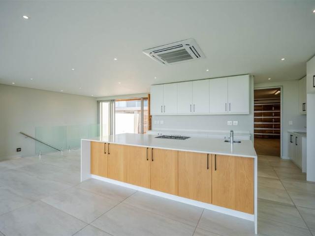 Townhouse for sale in Seaview, Kwazulu-natal