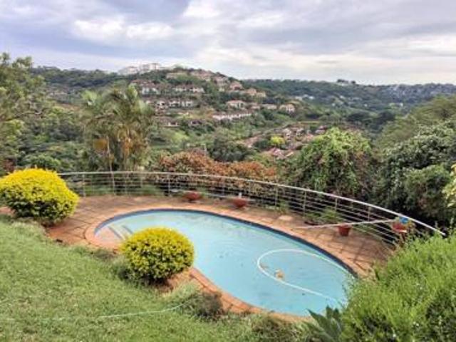 Townhouse for rent in Seaview, Kwazulu-natal