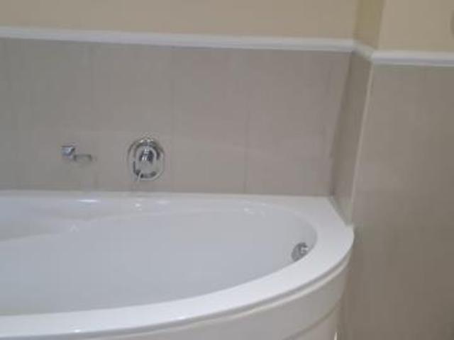 Townhouse for rent in Seaview, Kwazulu-natal