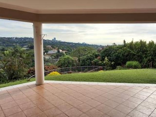 Townhouse for rent in Seaview, Kwazulu-natal
