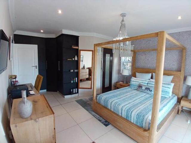 Townhouse for sale in La Mercy, Kwazulu-natal