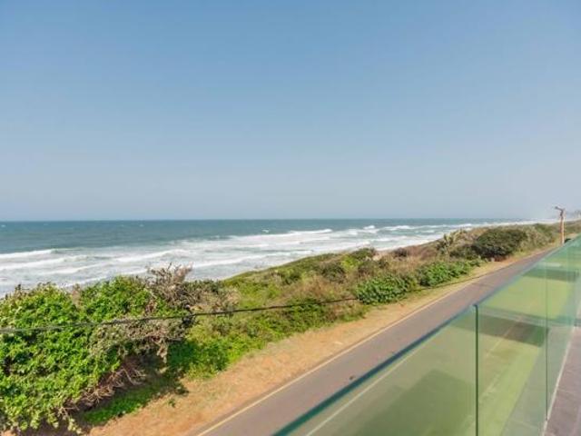 Townhouse for sale in La Mercy, Kwazulu-natal