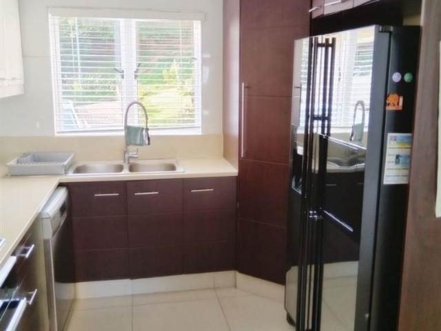 Townhouse for sale in Umdloti, Kwazulu-natal