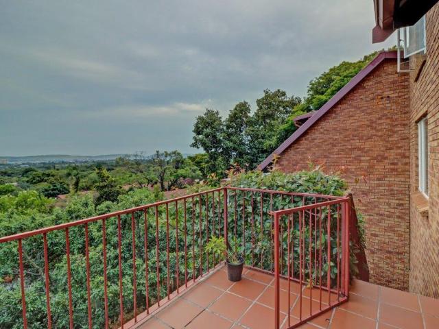 Townhouse for sale in Waterkloof, Gauteng