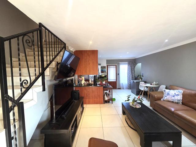 Townhouse for sale in Waterkloof, Gauteng
