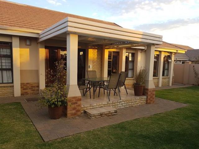 Townhouse for sale in Rosendal, Free State