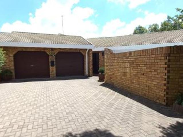 Townhouse for sale in Rosendal, Free State