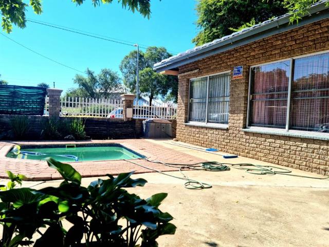 Townhouse for sale in Kimberley