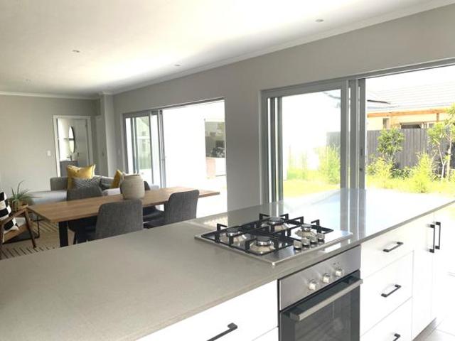 Townhouse for sale in Princess Grant, Kwazulu-natal