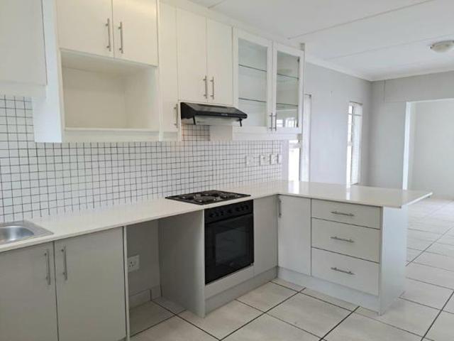 Townhouse for rent in Cape Town, Western Cape