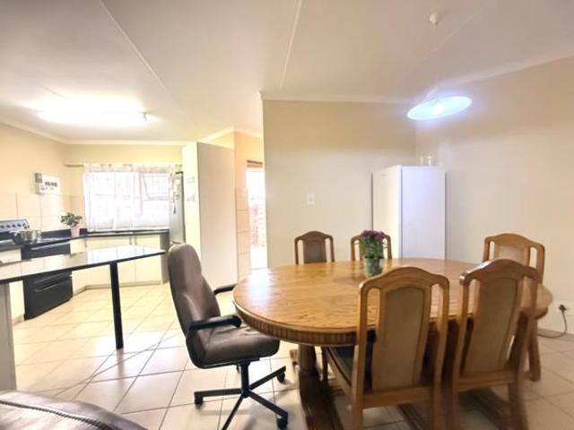 Townhouse for sale in Bloemfontein, Mangaung Metropolitan Municipality