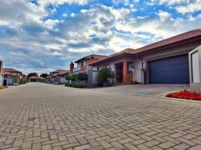 Townhouse for sale in Bloemfontein, Free State