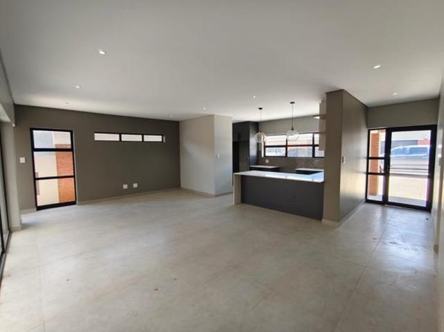Townhouse for sale in Bloemfontein, Free State