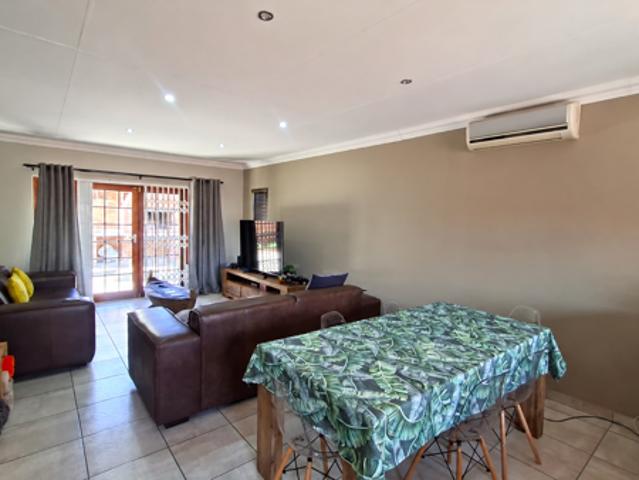Townhouse for sale in Bloemfontein, Mangaung Metropolitan Municipality