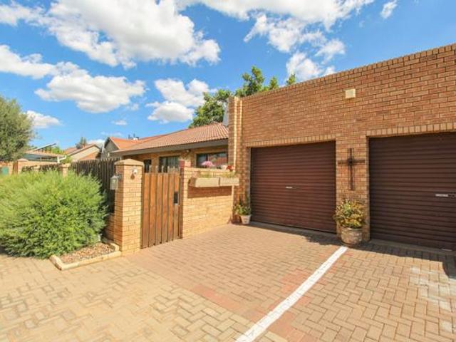 Townhouse for sale in Bloemfontein, Free State