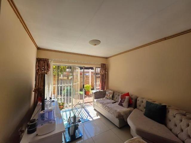 Townhouse for sale in Bloemfontein, Free State