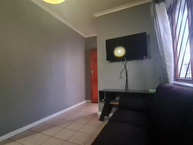 Townhouse for sale in Cape Town, Cape Flats