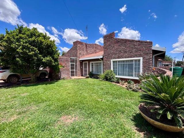 Townhouse for sale in Ditsobotla, North West