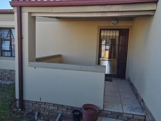 Townhouse for rent in Eastern Cape