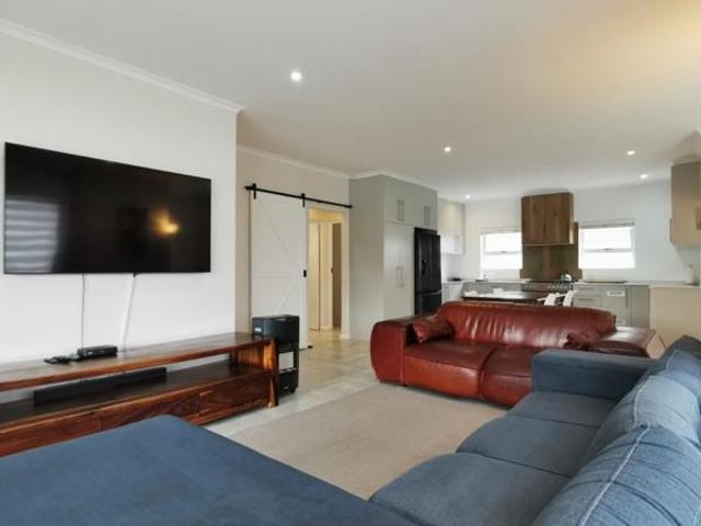 Townhouse for sale in Eastern Cape