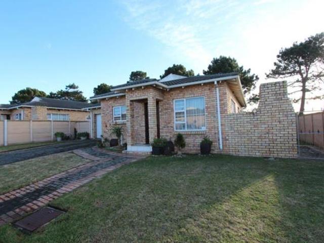 Townhouse for sale in Eastern Cape