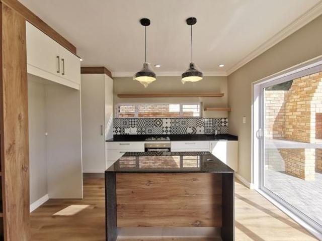 Townhouse for sale in Eastern Cape