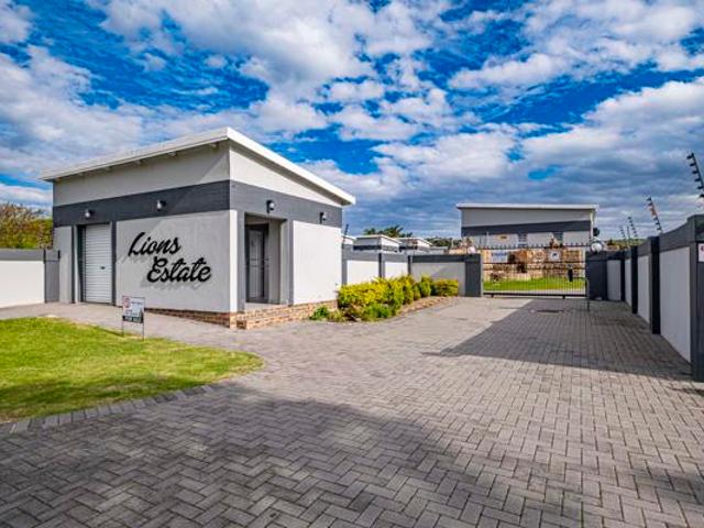 Townhouse for sale in Nelson Mandela Bay Ward 18, Nelson Mandela Bay Metropolitan Municipality