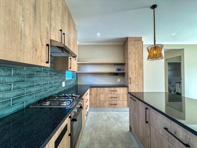 Townhouse for rent in Nelson Mandela Bay Ward 18, Nelson Mandela Bay Metropolitan Municipality
