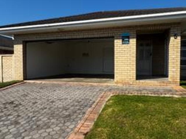 Townhouse for rent in Eastern Cape