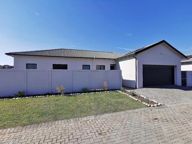Townhouse for sale in Port Elizabeth, Eastern Cape
