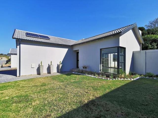 Townhouse for sale in Eastern Cape