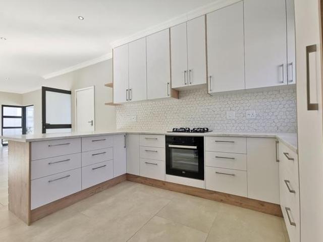 Townhouse for sale in Eastern Cape