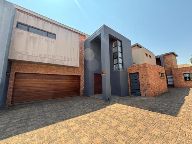 Townhouse for rent in Ehlanzeni, Mpumalanga