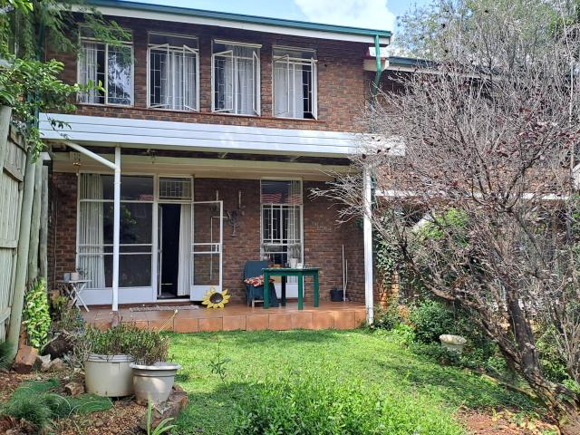 Townhouse for rent in Pretoria East, Pretoria