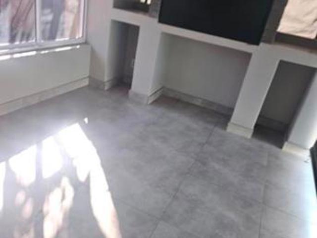 Townhouse for rent in Waterkloof, Gauteng