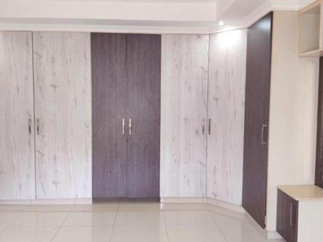 Townhouse for rent in Seaview, Kwazulu-natal