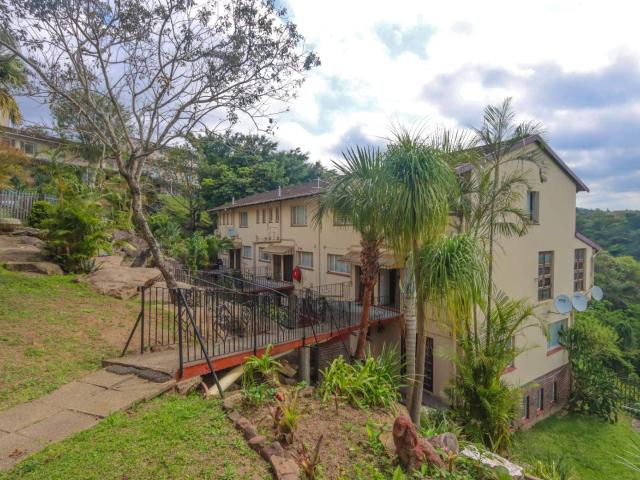 Townhouse for sale in Queensburgh, Kwazulu-natal